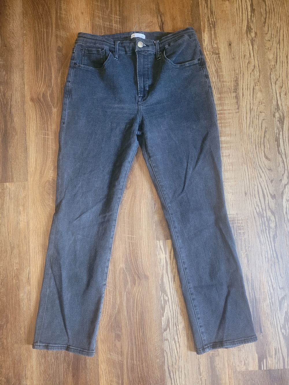 Good American Straight Leg Jeans